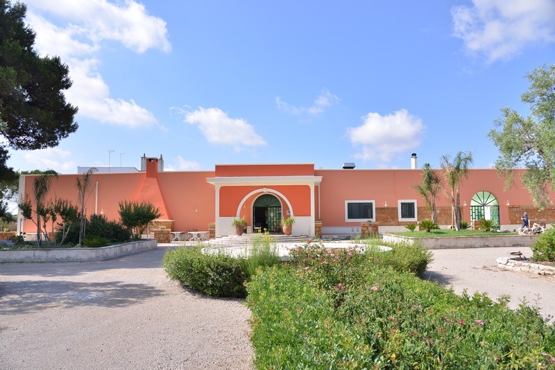 Esterni e Parco Oliveto