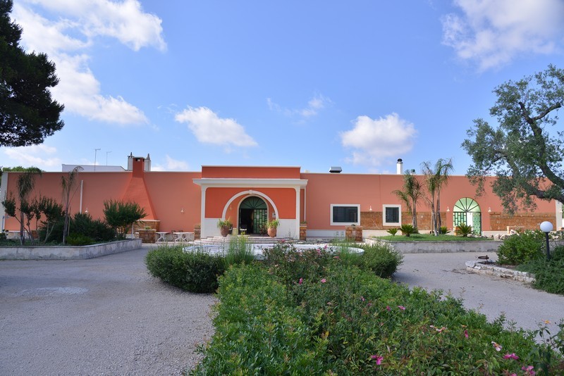 Esterni e Parco Oliveto