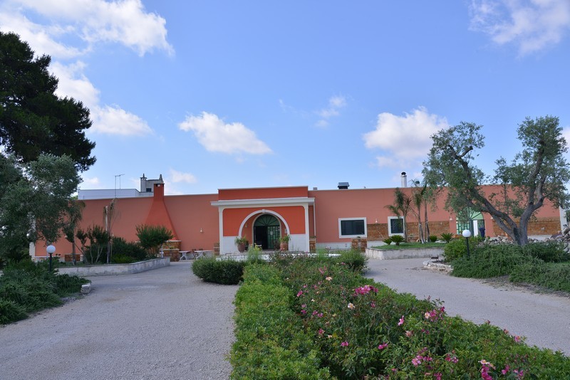 Esterni e Parco Oliveto